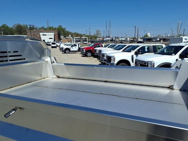 2025 Ford Super Duty F-600 DRW F-600® XL