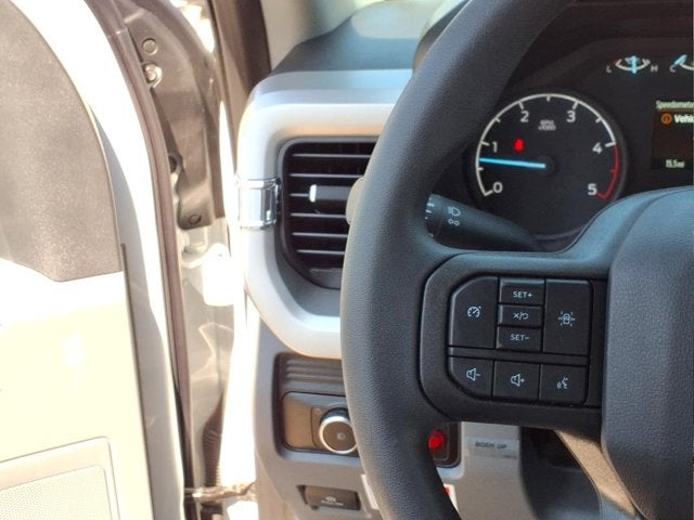 2025 Ford Super Duty F-600 DRW F-600® XL