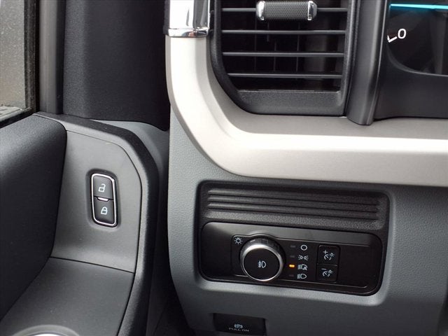 2026 Ford Super Duty F-600 DRW F-600® XL