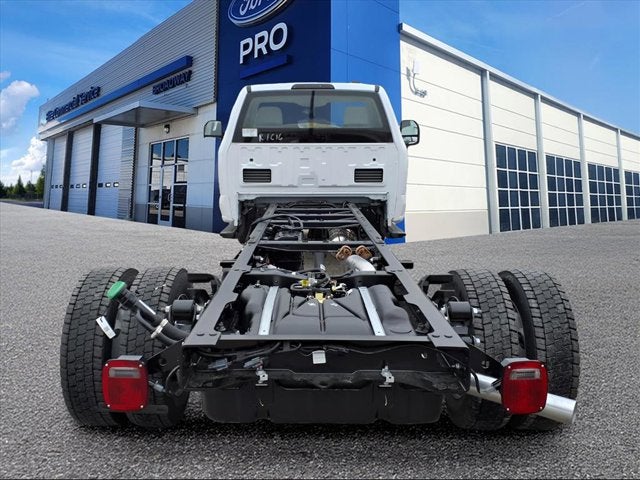 2026 Ford Super Duty F-600 DRW F-600® XL