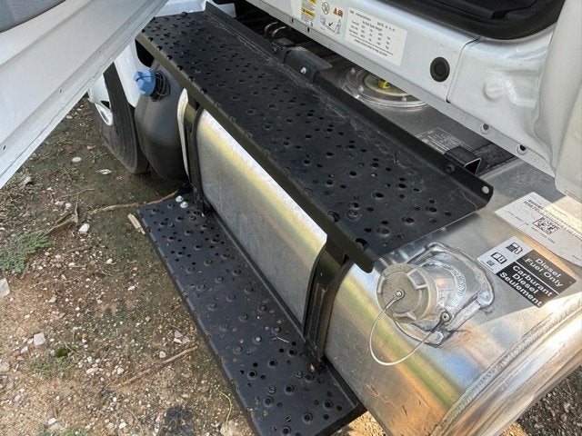 2025 Ford F650 26FT BOX