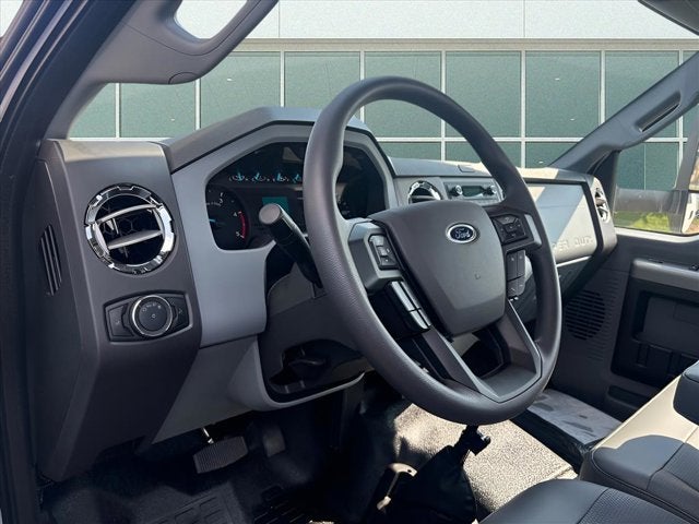 2025 Ford F650 26FT BOX