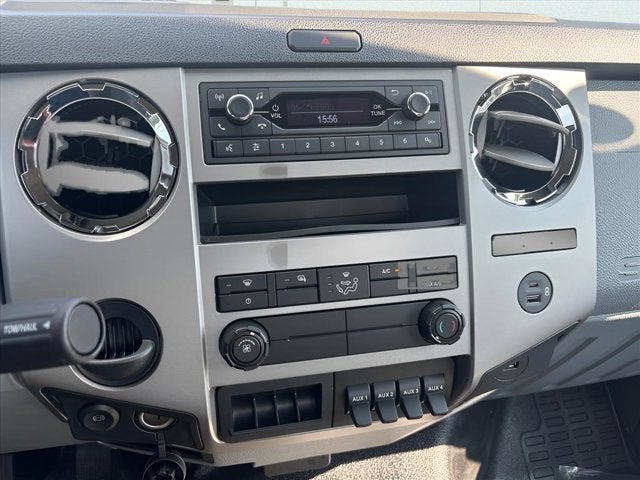 2025 Ford F650 26FT BOX