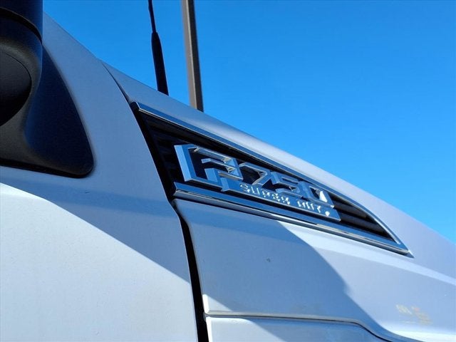 2025 Ford F750 Regular Cab 281WB 207CA