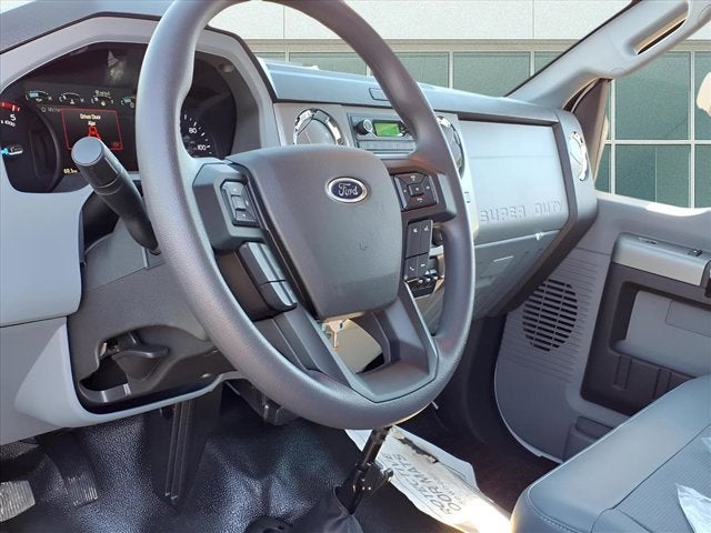 2025 Ford F750 Regular Cab 281WB 207CA