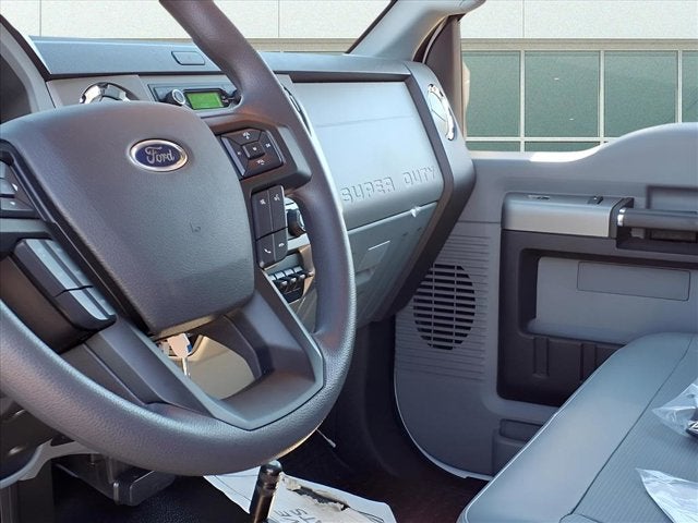 2025 Ford F750 Regular Cab 281WB 207CA