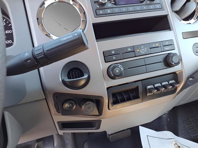 2025 Ford F750 Regular Cab 281WB 207CA