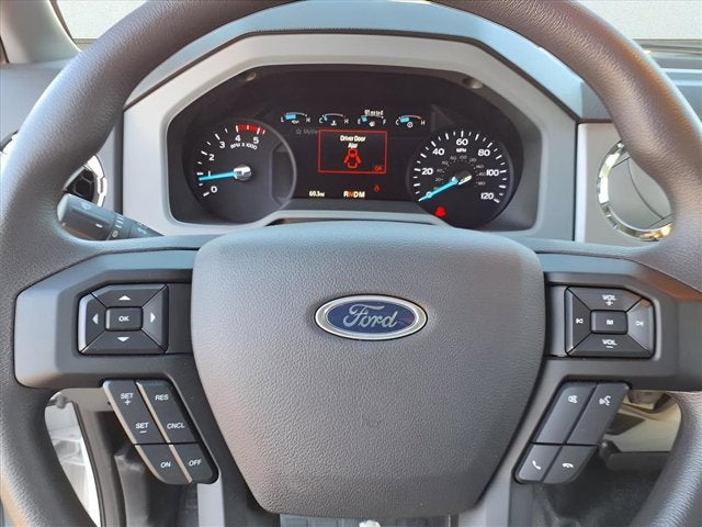 2025 Ford F750 Regular Cab 281WB 207CA