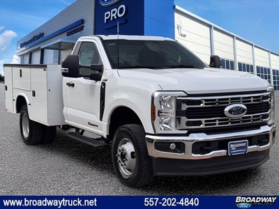 2025 Ford Super Duty F-350 DRW Service Body