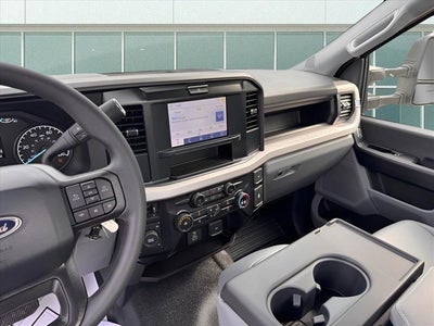 2025 Ford Super Duty F-350 DRW Service Body