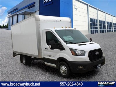 2023 Ford Transit Cutaway 14FT BOX