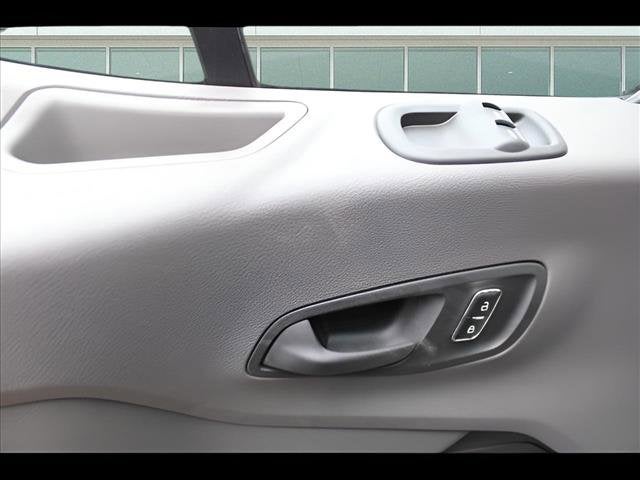 2023 Ford Transit Cutaway 14FT BOX