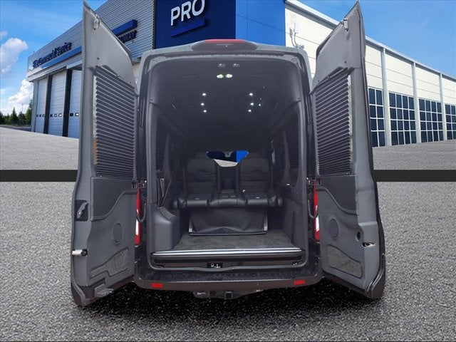 2024 Ford Transit Passenger Wagon Jetstream