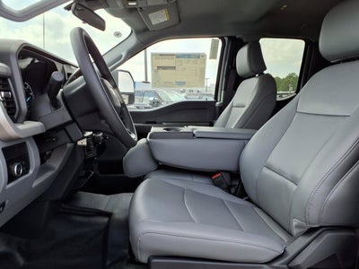 2026 Ford Super Duty F-550 DRW XL