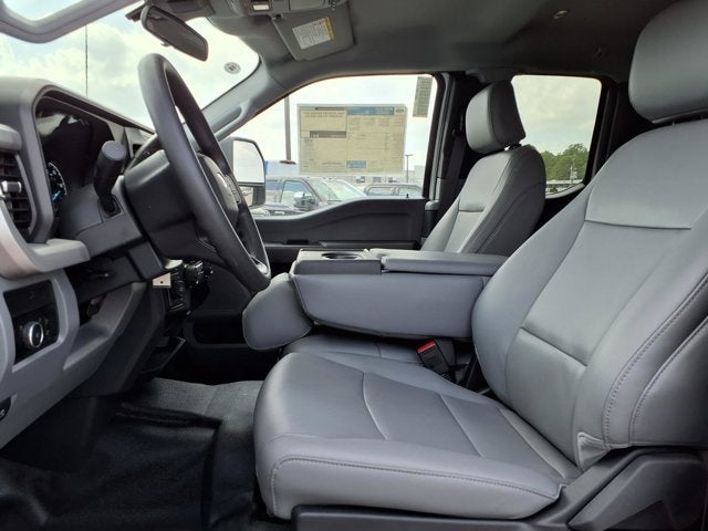 2026 Ford Super Duty F-550 DRW XL