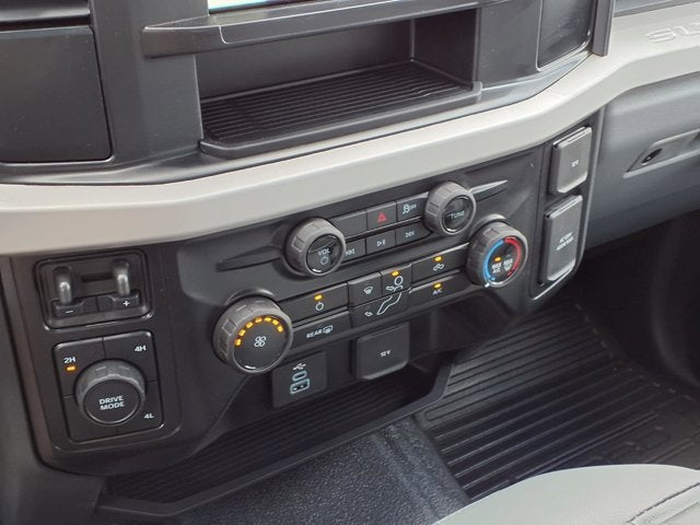 2026 Ford Super Duty F-550 DRW XL