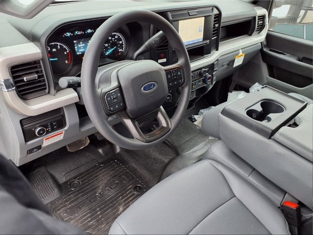 2026 Ford Super Duty F-550 DRW F-550® XL