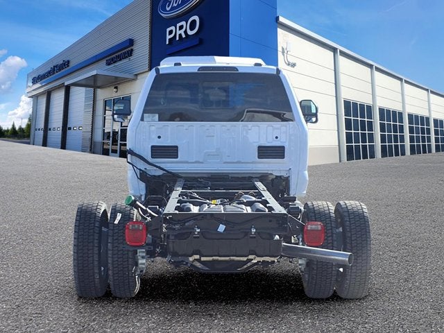2026 Ford Super Duty F-550 DRW F-550® XL