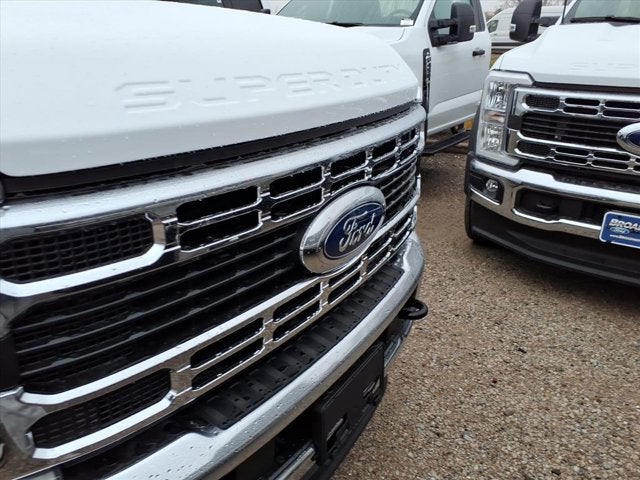 2026 Ford Super Duty F-550 DRW F-550® XL