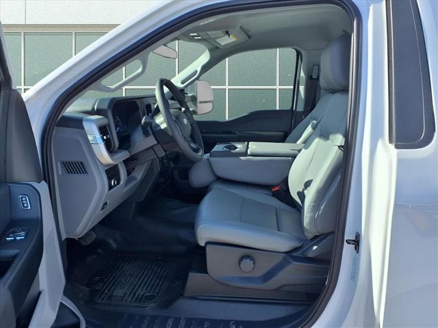 2026 Ford Super Duty F-450 DRW F-450® XL