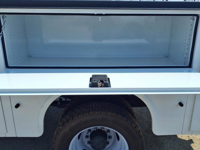 2024 Ford Super Duty F-550 DRW Service Body