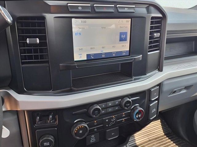 2024 Ford Super Duty F-550 DRW Service Body