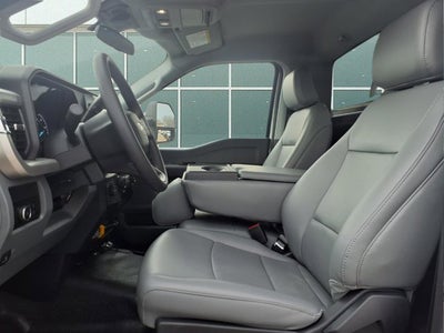 2025 Ford Super Duty F-550 DRW F-550® XL