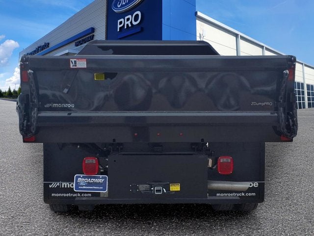 2025 Ford Super Duty F-550 DRW F-550® XL