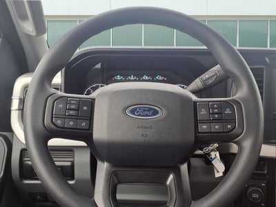 2025 Ford Super Duty F-550 DRW F-550® XL