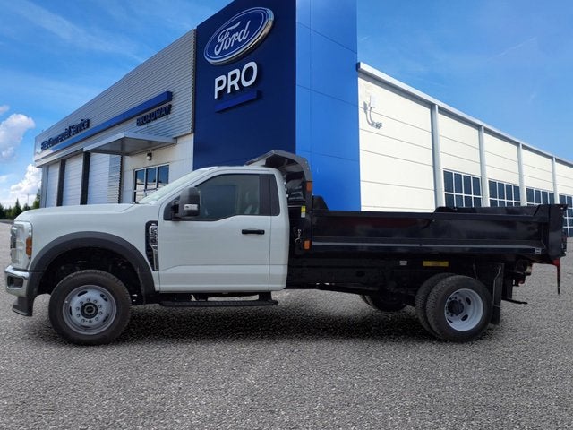 2025 Ford Super Duty F-550 DRW F-550® XL
