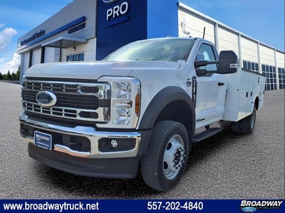 2025 Ford Super Duty F-550 DRW Service Body