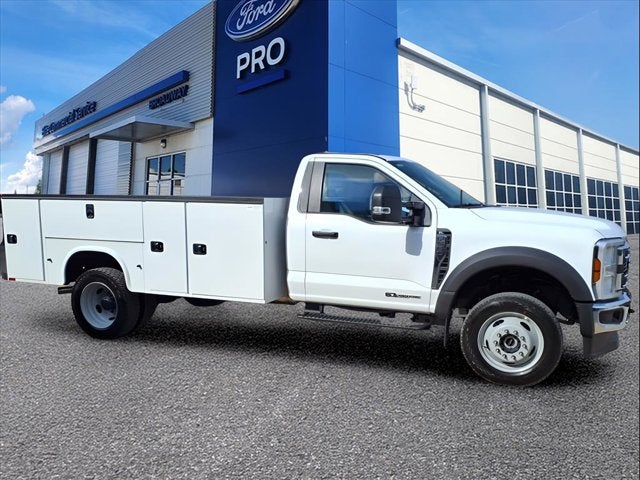 2025 Ford Super Duty F-550 DRW Service Body