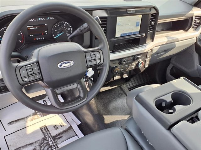 2025 Ford Super Duty F-550 DRW Service Body