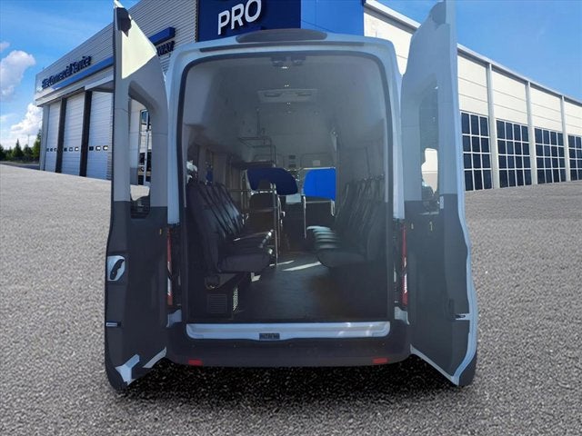 2026 Ford Transit Passenger Wagon XL