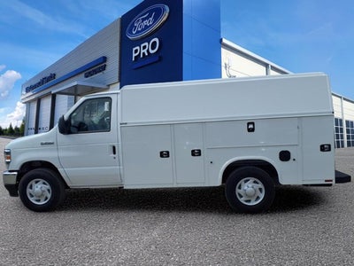 2026 Ford E-Series Cutaway BASE