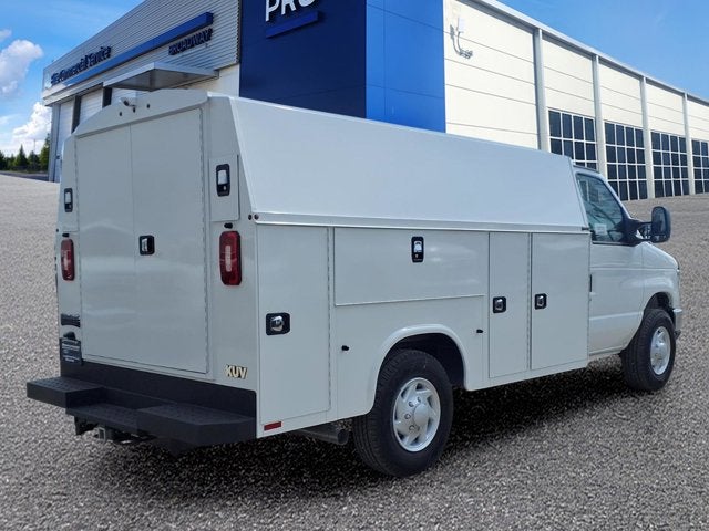 2026 Ford E-Series Cutaway BASE