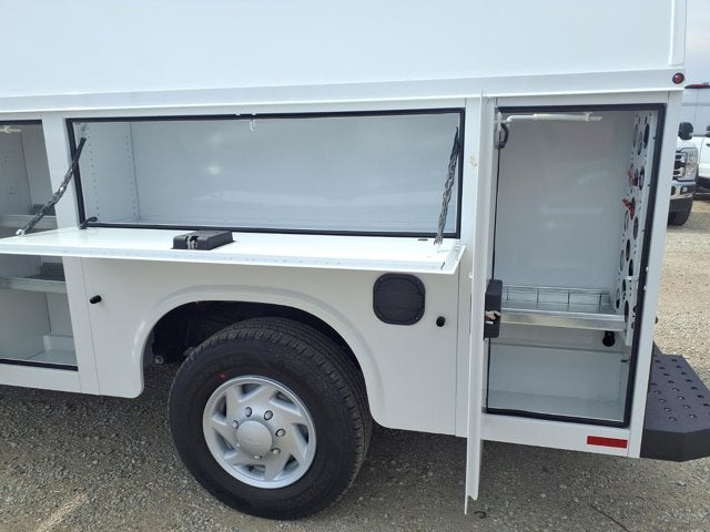 2026 Ford E-Series Cutaway BASE