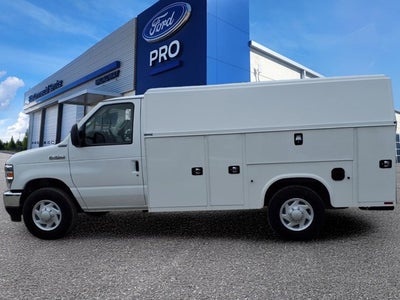 2026 Ford E-Series Cutaway BASE