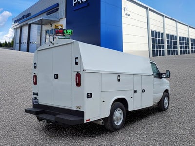 2026 Ford E-Series Cutaway BASE