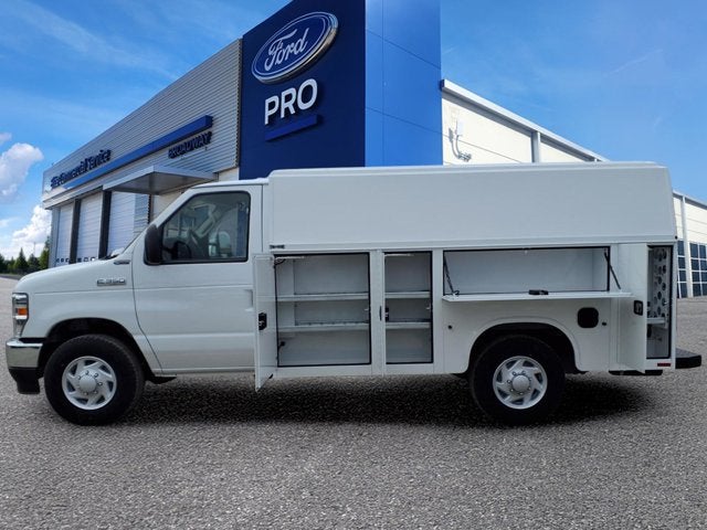 2026 Ford E-Series Cutaway BASE