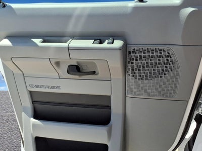 2027 Ford E-Series Cutaway E-350 SRW