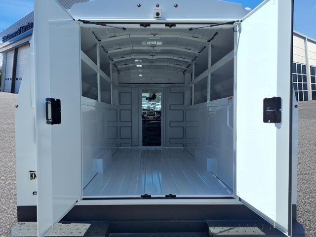 2027 Ford E-Series Cutaway E-350 SRW