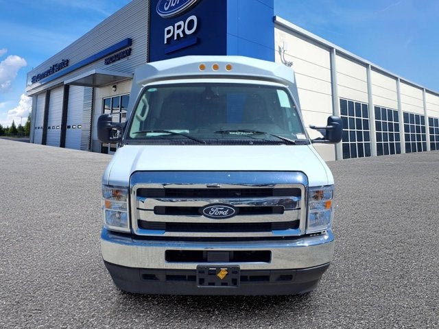 2027 Ford E-Series Cutaway E-350 SRW