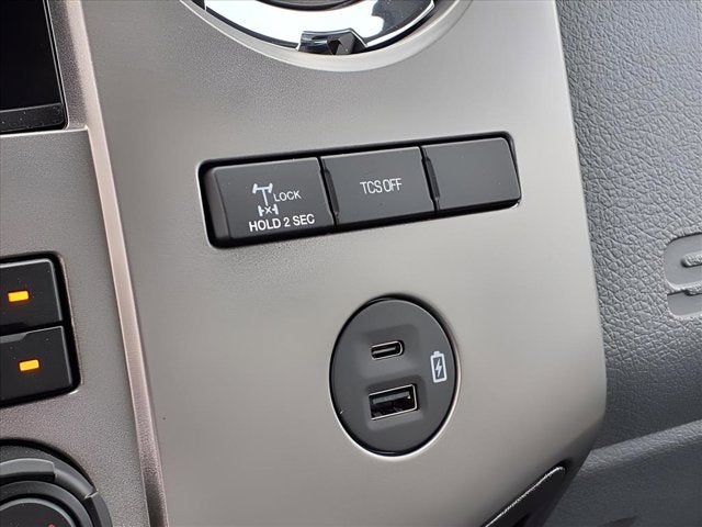 2025 Ford F750 Rollback