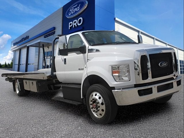 2025 Ford F750 Rollback
