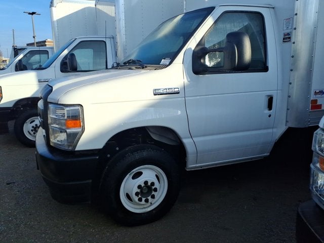 2026 Ford E-Series Cutaway E-450 DRW