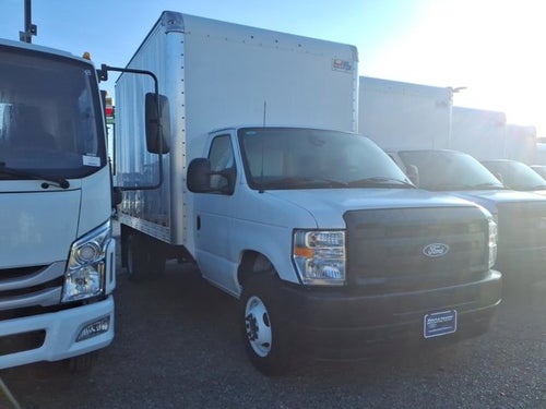 2026 Ford E-Series Cutaway E-450 DRW