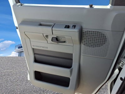 2024 Ford E-Series Cutaway BASE