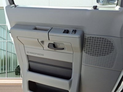 2024 Ford E-Series Cutaway E-450 DRW
