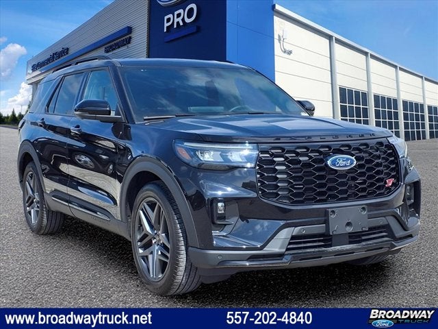 2025 Ford Explorer ST
